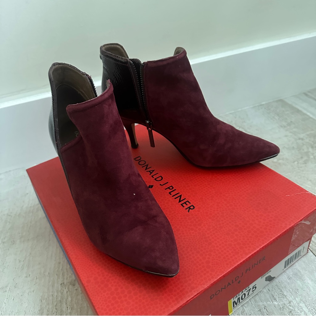 Donald J. Pliner Women's Wine Heeled Boots